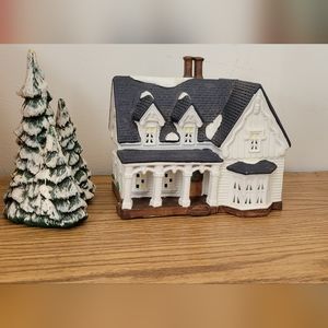 Heritage Heartland Valley Village Dickens Porcelain  Victorian Farm Hous…